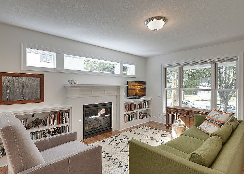 1st image of 2319 Fillmore St NE