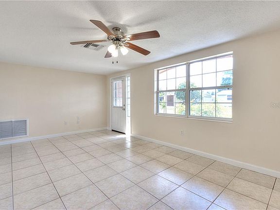 5th image of 2042 Shannon Dr