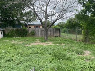 206 E Klein St, Marion, TX 78124