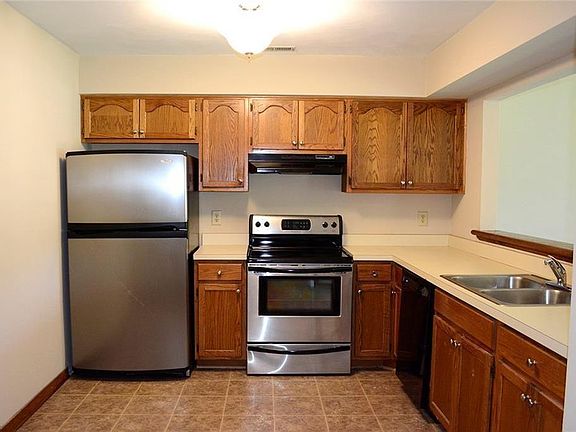 2nd image of 508 Lanier Cres