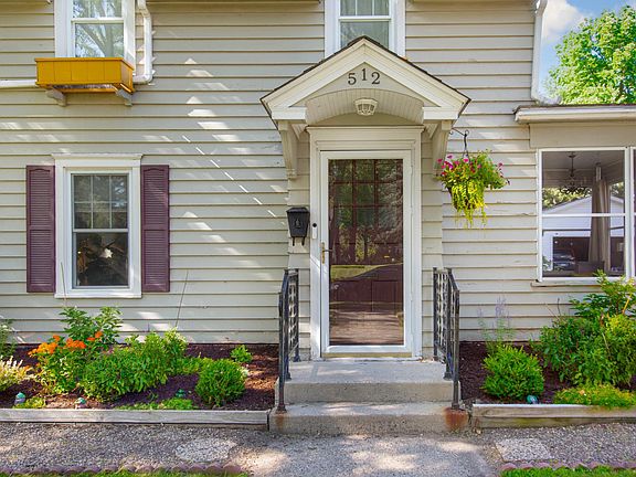 5th image of 512 Agnes St