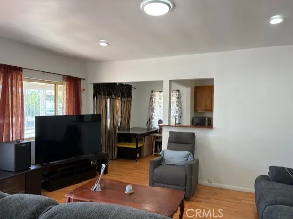 3661 Seabright Ave, Long Beach, CA 90810