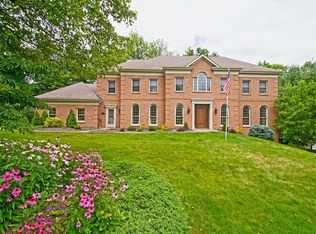 322 Olde Chapel Trl, Pittsburgh, PA