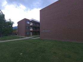 2845 Broadway Street