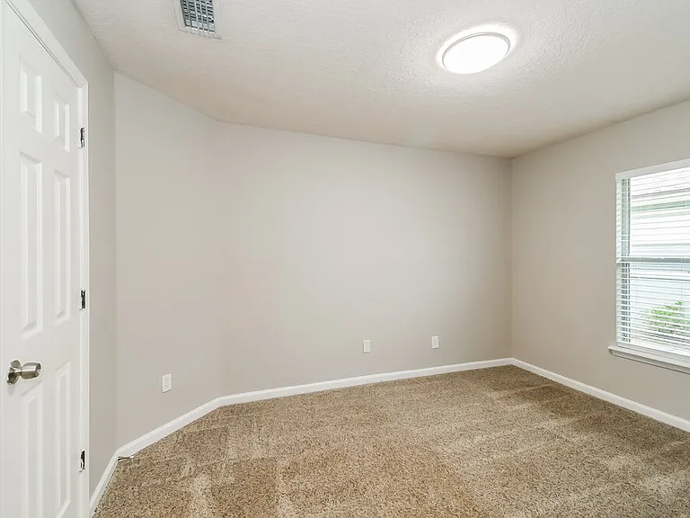 45098 Amhurst Oaks Dr — Photo 13