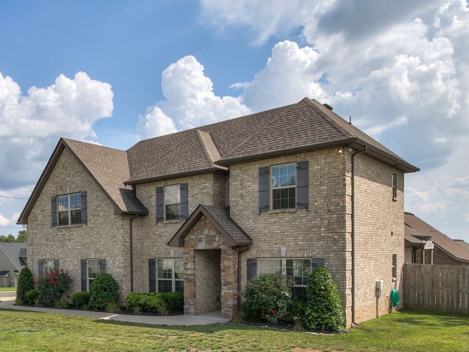 1st image of 1403 Rivercrest Dr