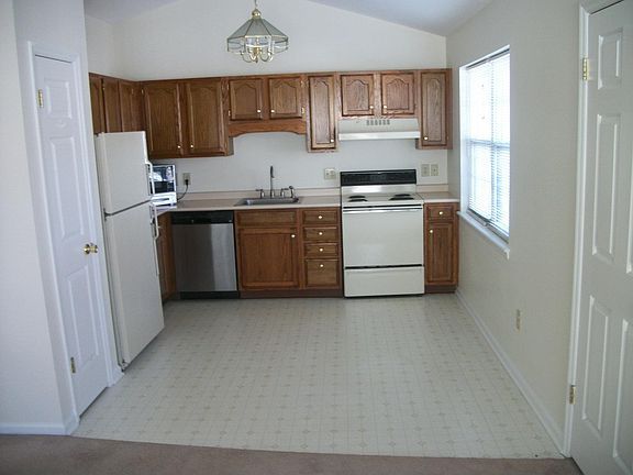 2nd image of 56 Elderberry Ct