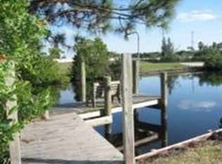 608 Elba Dr, Nokomis, FL 34275