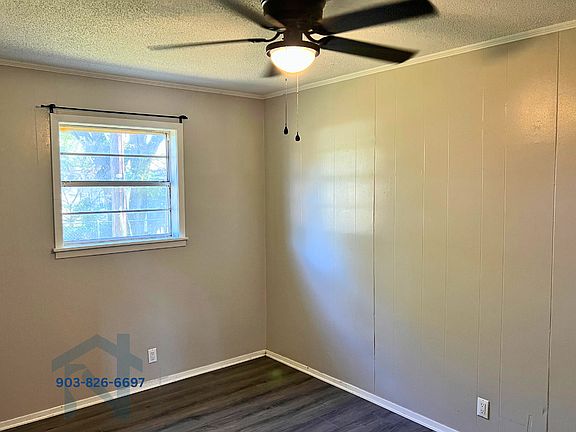 4th image of 302 Houston St #2