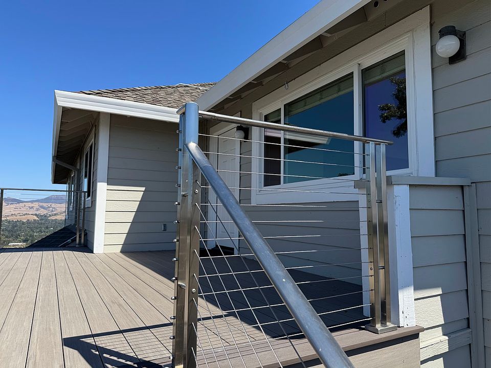 1st image of 61A Walnut View Pl #A