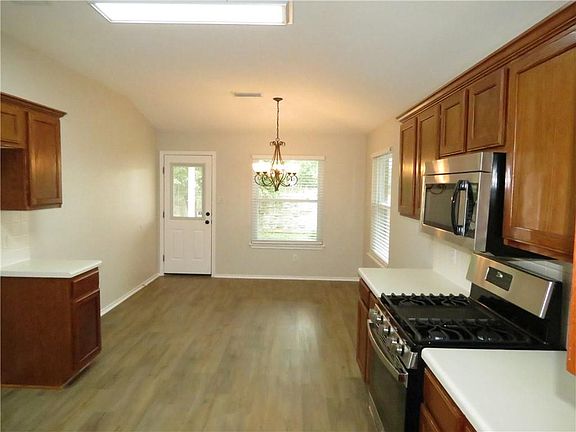 5th image of 14528 Mowsbury Dr