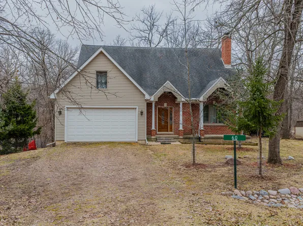 60 Fair Oaks Ct, Putnam, IL 61560