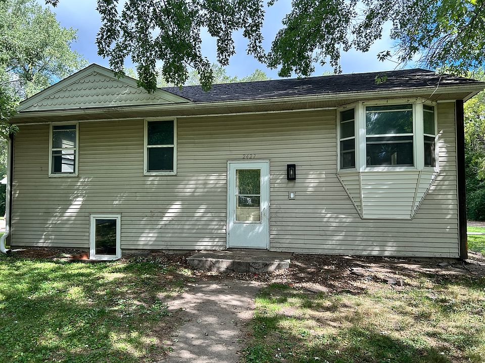 1st image of 2427 Floral Dr