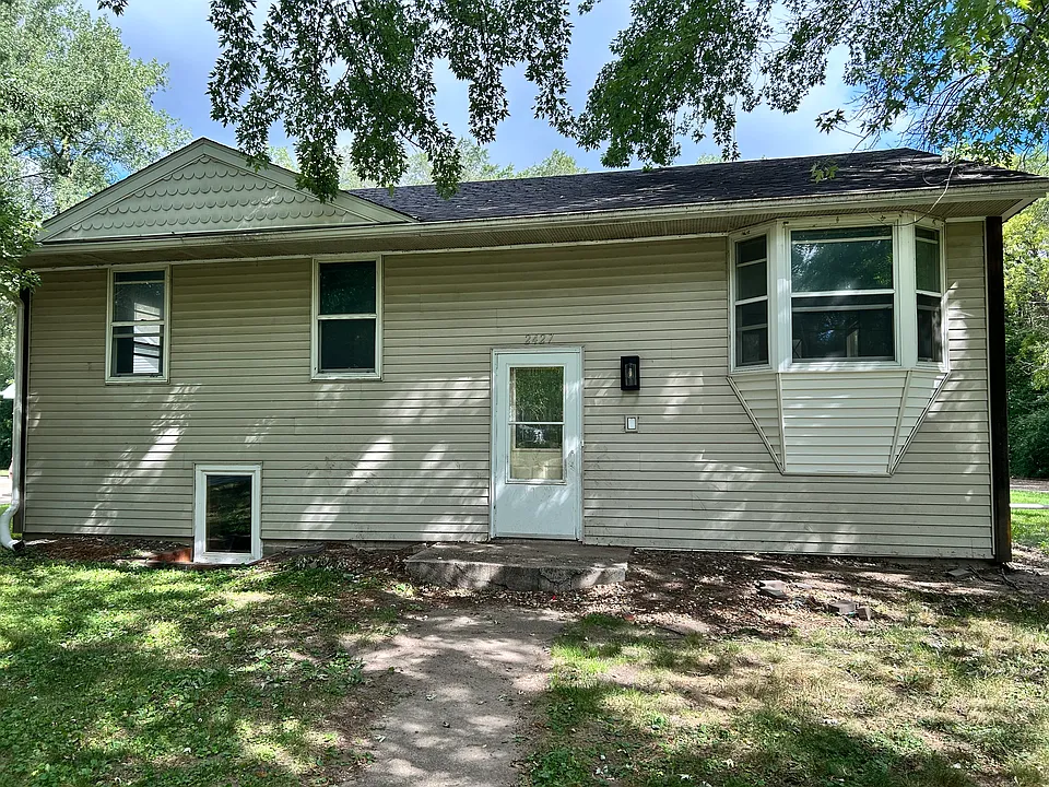 2427 Floral Dr