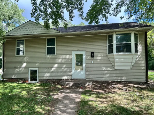 2427 Floral Dr, White Bear Lake, MN 55110