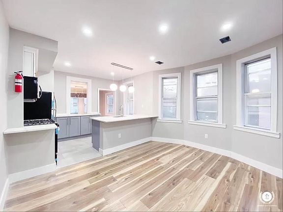 4th image of 153 Van Reipen Ave Floor 2