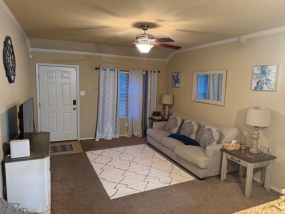 5th image of 13101 Bell Flower Dr