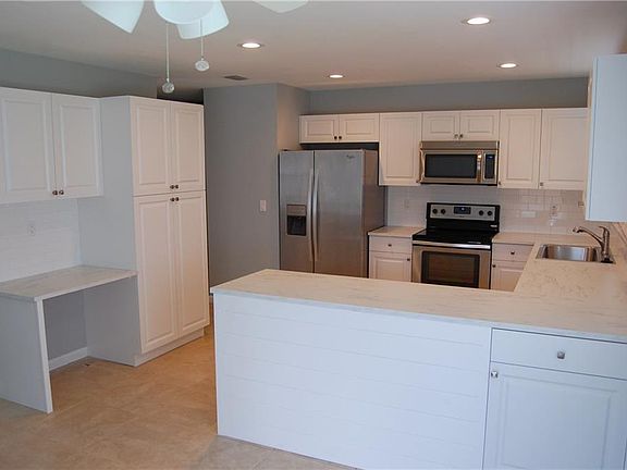 3rd image of 2049 SE Hideaway Cir