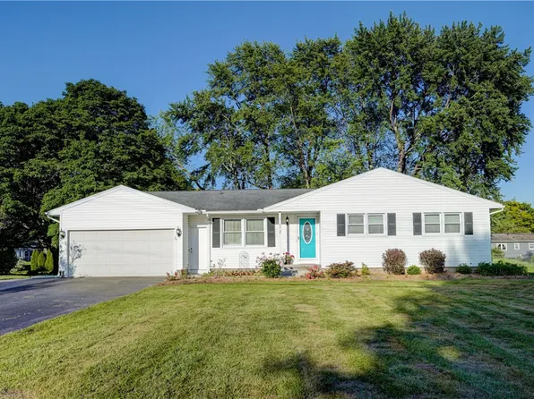 44 Archer Rd, Rochester, NY 14624