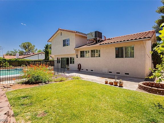 5th image of 956 E Eldorado Ln