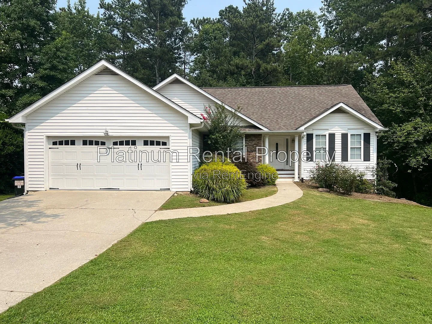 3 bed, 2.0 bath, 1600 sqft, $2,100 — Photo 1