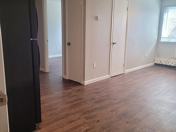 3rd image of 3022 W 14th St APT 206