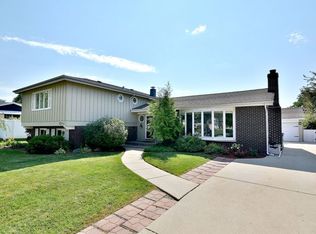 808 Harrow Ct, Addison, IL 60101