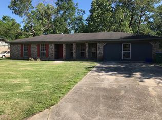 1925 University St, Gautier, MS 39553