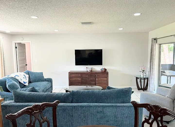 727 Gilda Drive - 1 — Photo 3