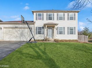 2833 Fieldbrook Ave, Wauconda, IL 60084