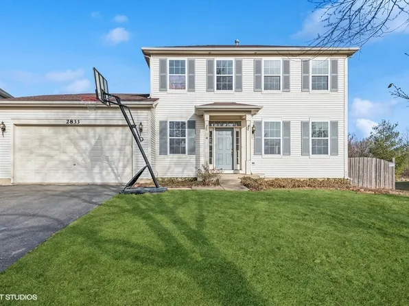 2833 Fieldbrook Ave, Wauconda, IL 60084