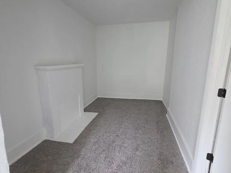 3923 Springfield Blvd #2 — Photo 30