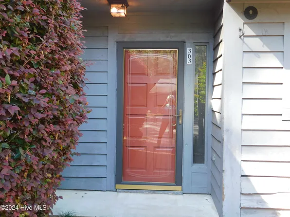 303 Sherbrooke Circle, Laurinburg, NC 28352