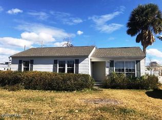 901 New York Ave, Lynn Haven, FL 32444