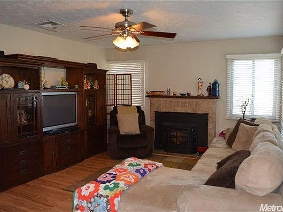 2nd image of 3248 W Mendocino Ave