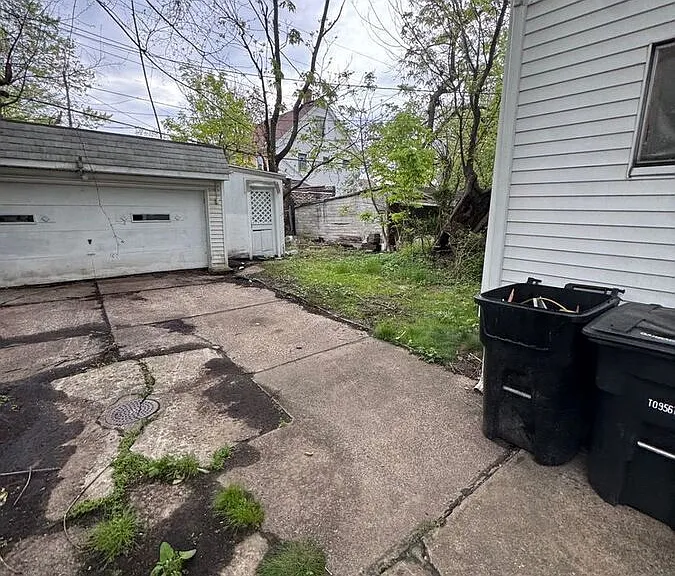 3188 E 119th St #DOWN — Photo 45