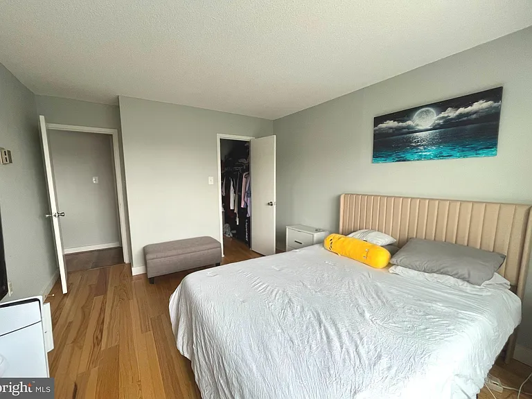 2500 N Van Dorn St #1020 — Photo 14