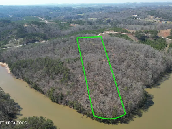 9 Winding Trl, Madisonville, TN 37354