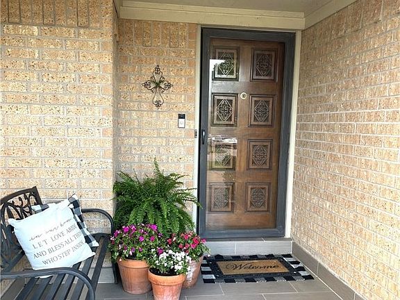 3rd image of 2507 Arbor Dr
