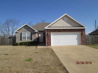 2500 SW Huntwick Ave, Bentonville, AR 72712