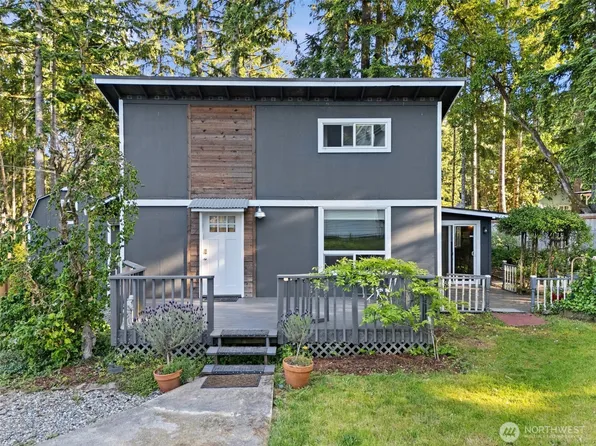 19516 26th Street Ct SW, Lakebay, WA 98349