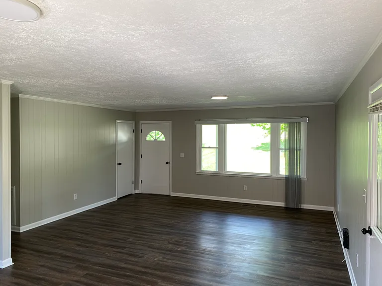 147 Riddleton Cir — Photo 3