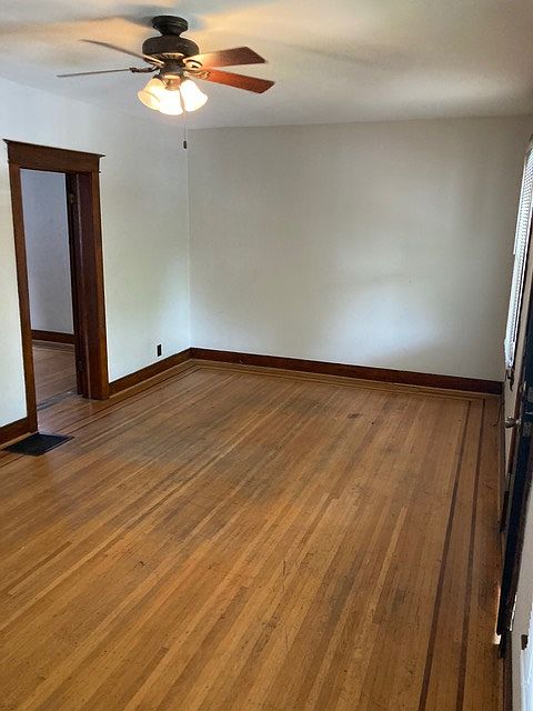 1st image of 2124 Crittenden Dr