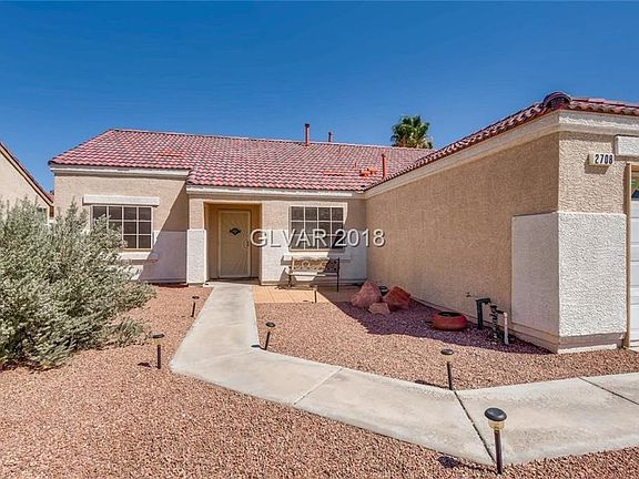 3rd image of 2708 W El Campo Grande Ave