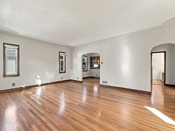 3rd image of 1312 S 17th Ave NW