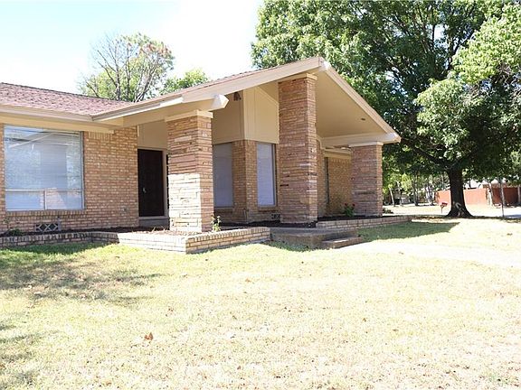 2nd image of 900 Crestview Dr