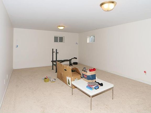 4th image of 1066 Rivermeade Dr