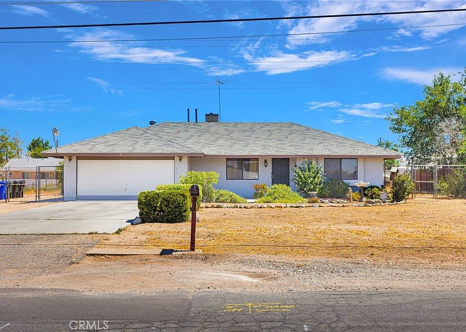 1st image of 15747 Lindero St