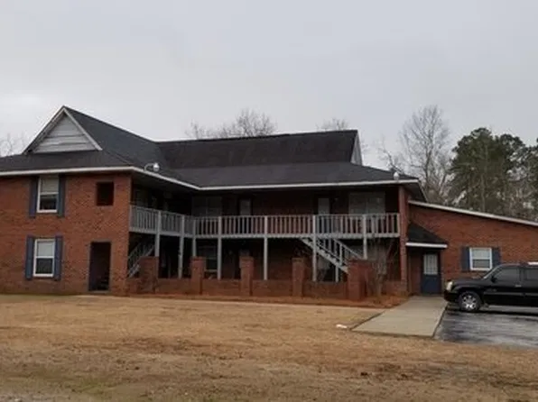 Belle Plaza - M & M, 700 N Roberts Ave APT 202C, Lumberton, NC 28358