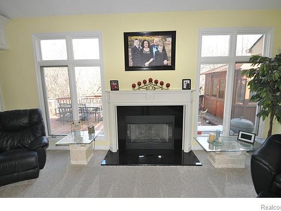 4th image of 27260 Hampstead Blvd